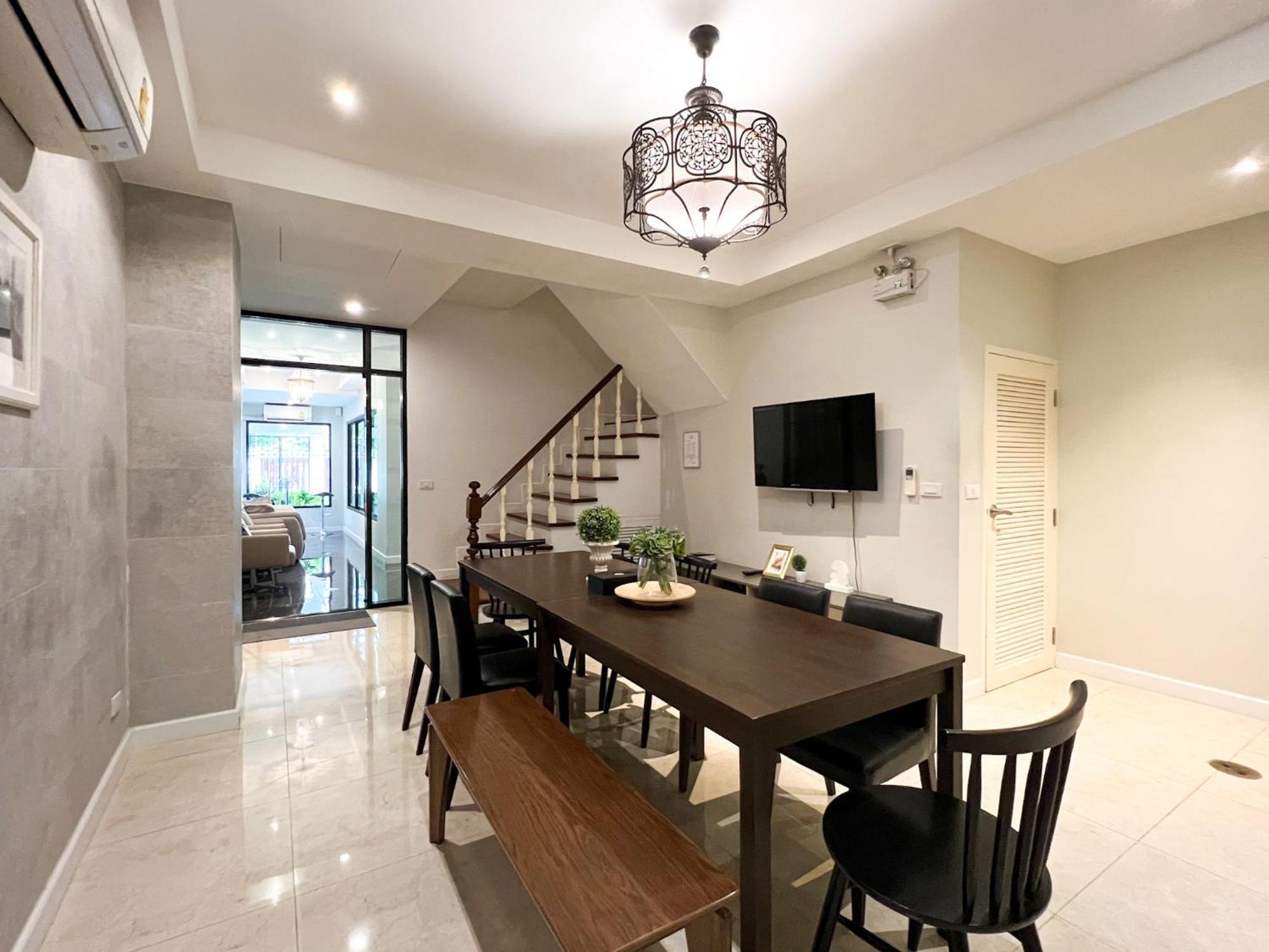 Neveu Premier Residence : Ratchada Bangkok Ngoại thất bức ảnh
