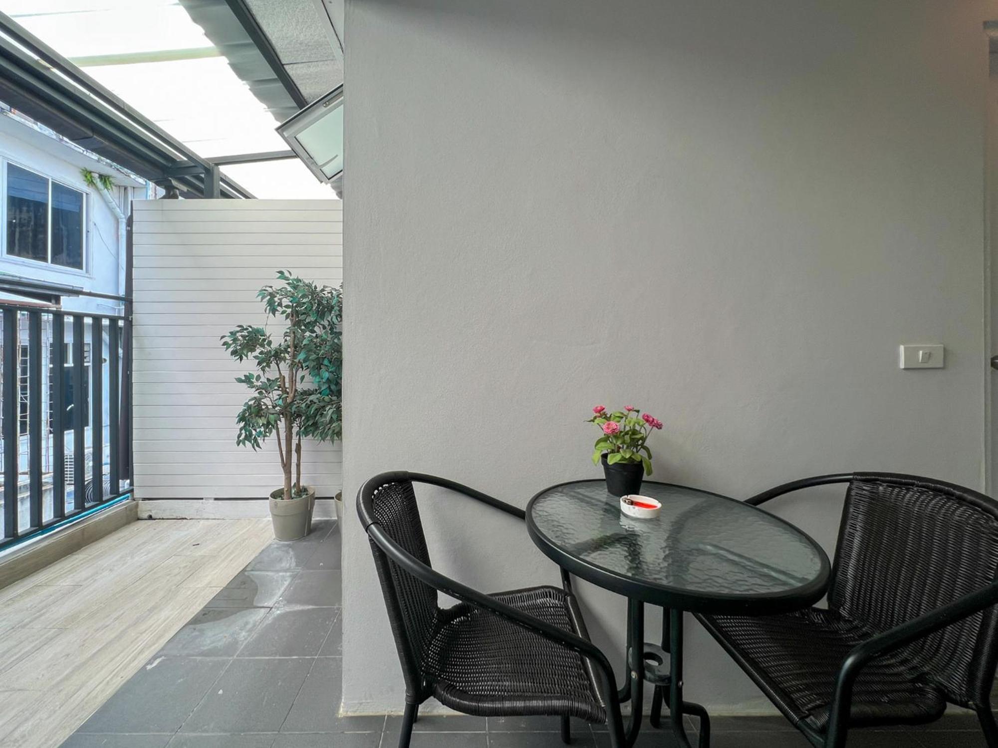 Neveu Premier Residence : Ratchada Bangkok Ngoại thất bức ảnh