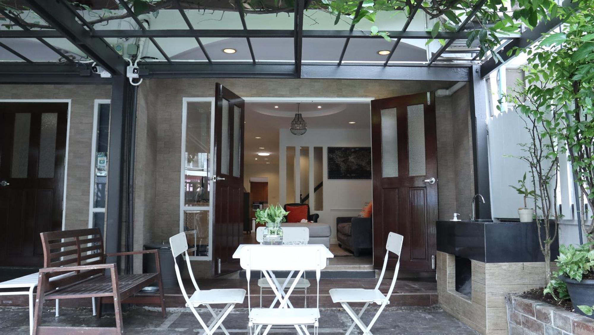 Neveu Premier Residence : Ratchada Bangkok Ngoại thất bức ảnh