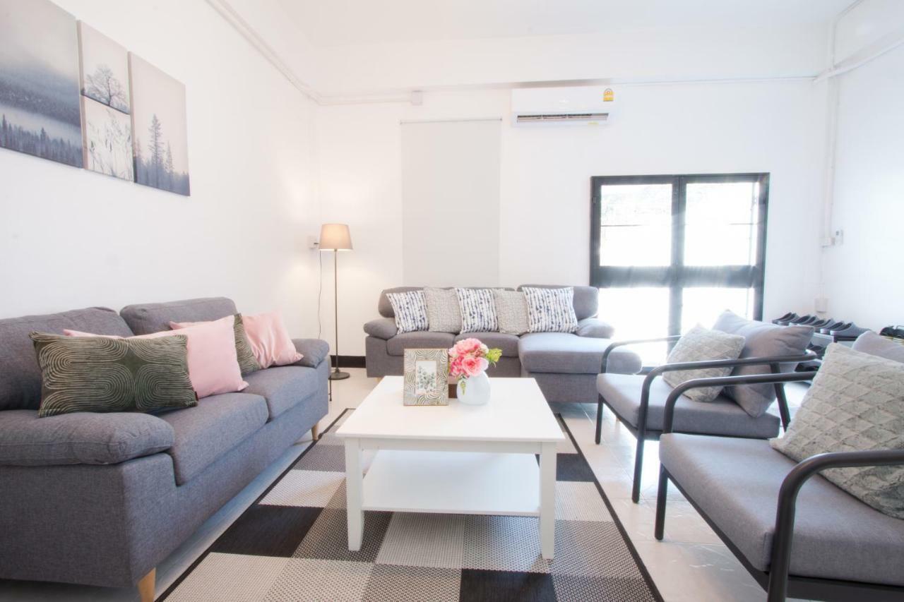 Neveu Premier Residence : Ratchada Bangkok Ngoại thất bức ảnh